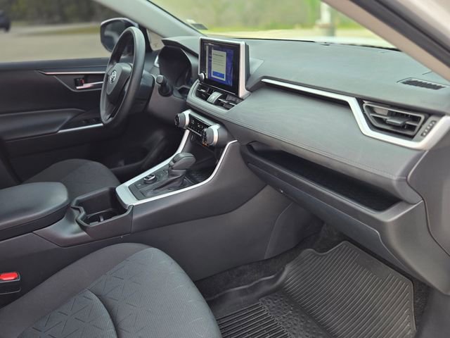 Used 2025 Toyota RAV4 XLE w/ Convenience Package image 15