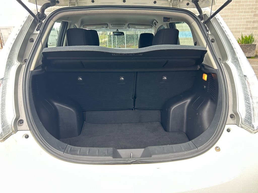 Used 2017 Nissan Leaf S image 24