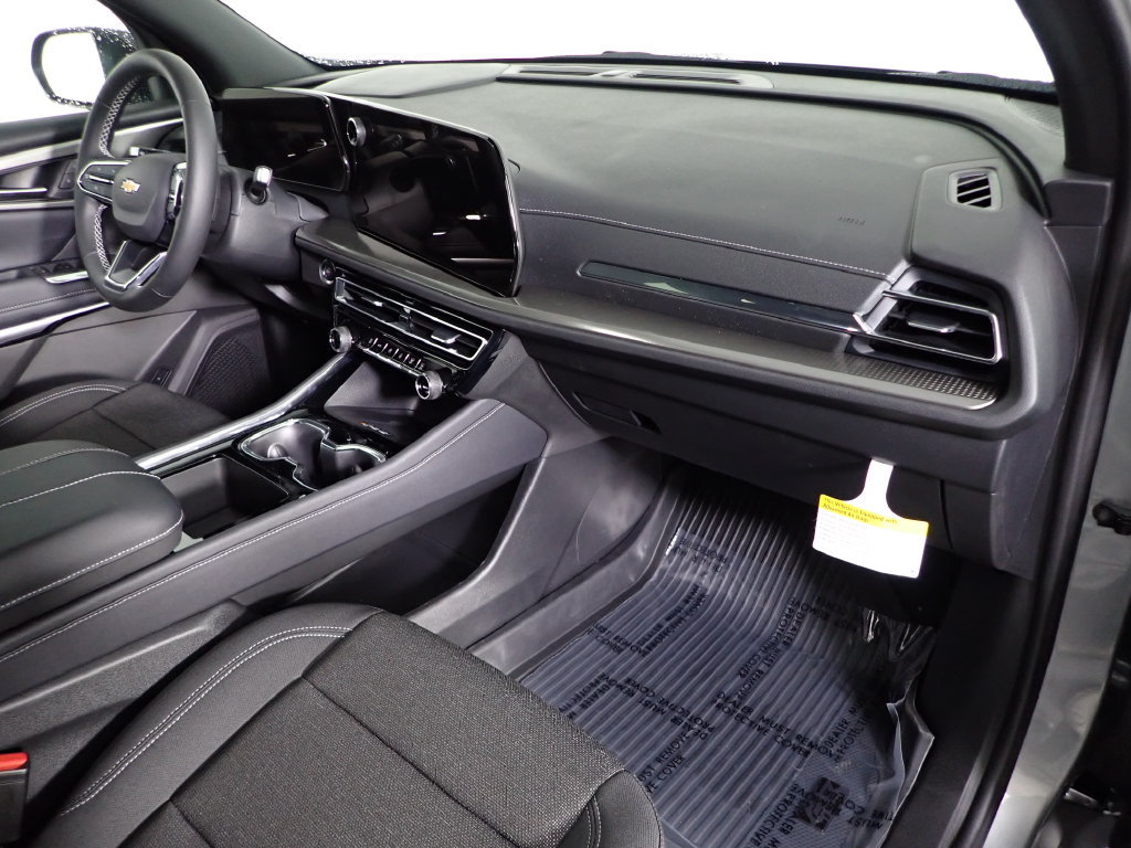 New 2027 Chevrolet Traverse LT w/ LPO, Floor Liner Package AWD/4WD image 40