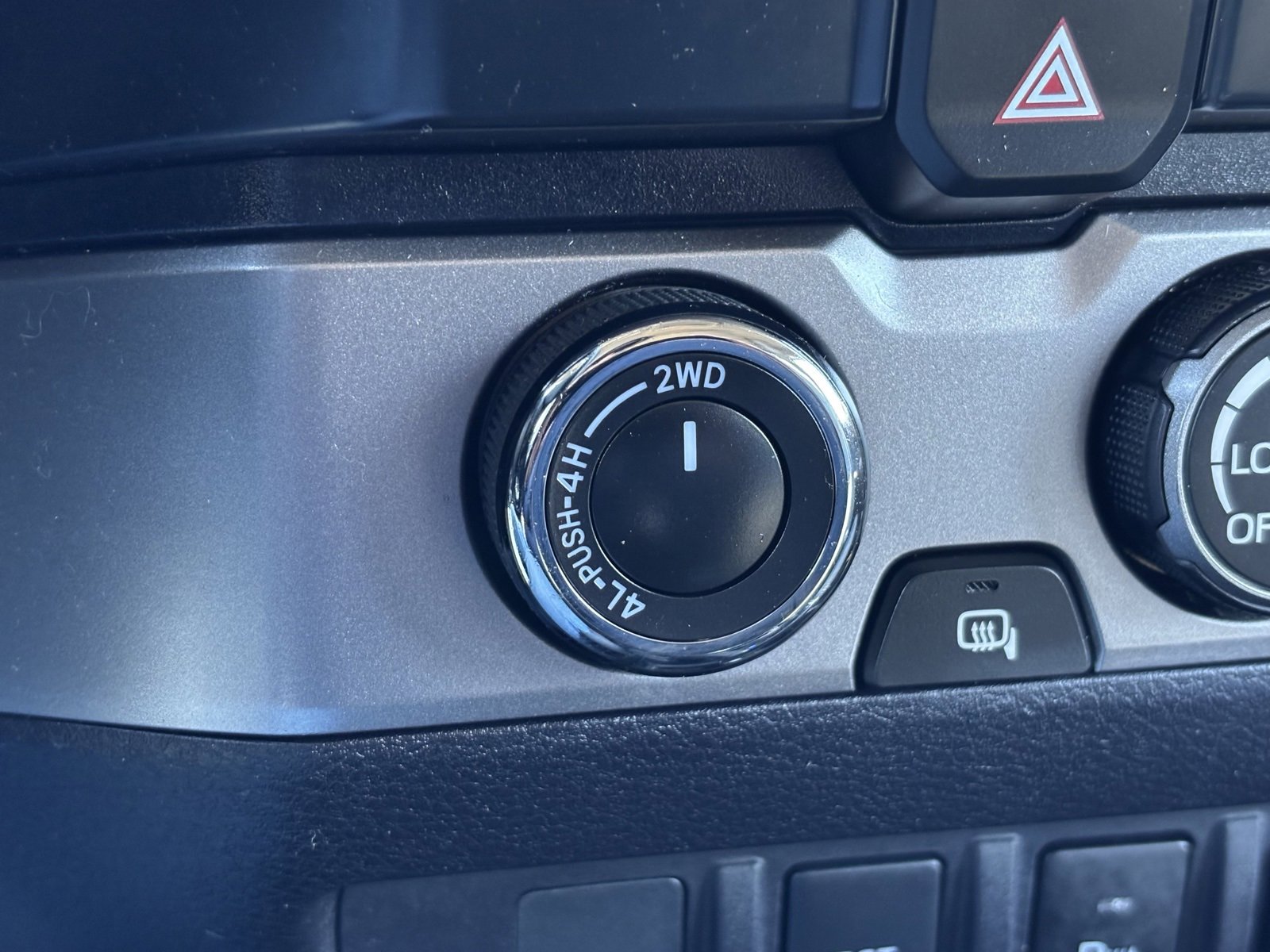 Used 2019 Toyota Tacoma SR5 image 4