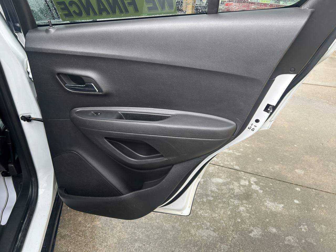 Used 2018 Chevrolet Trax LT w/ LT Convenience Package FWD image 15