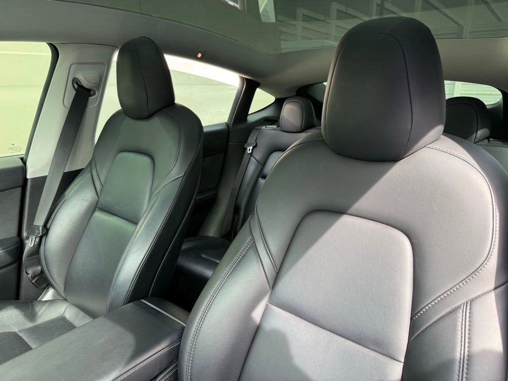 Used 2022 Tesla Model Y Performance image 3