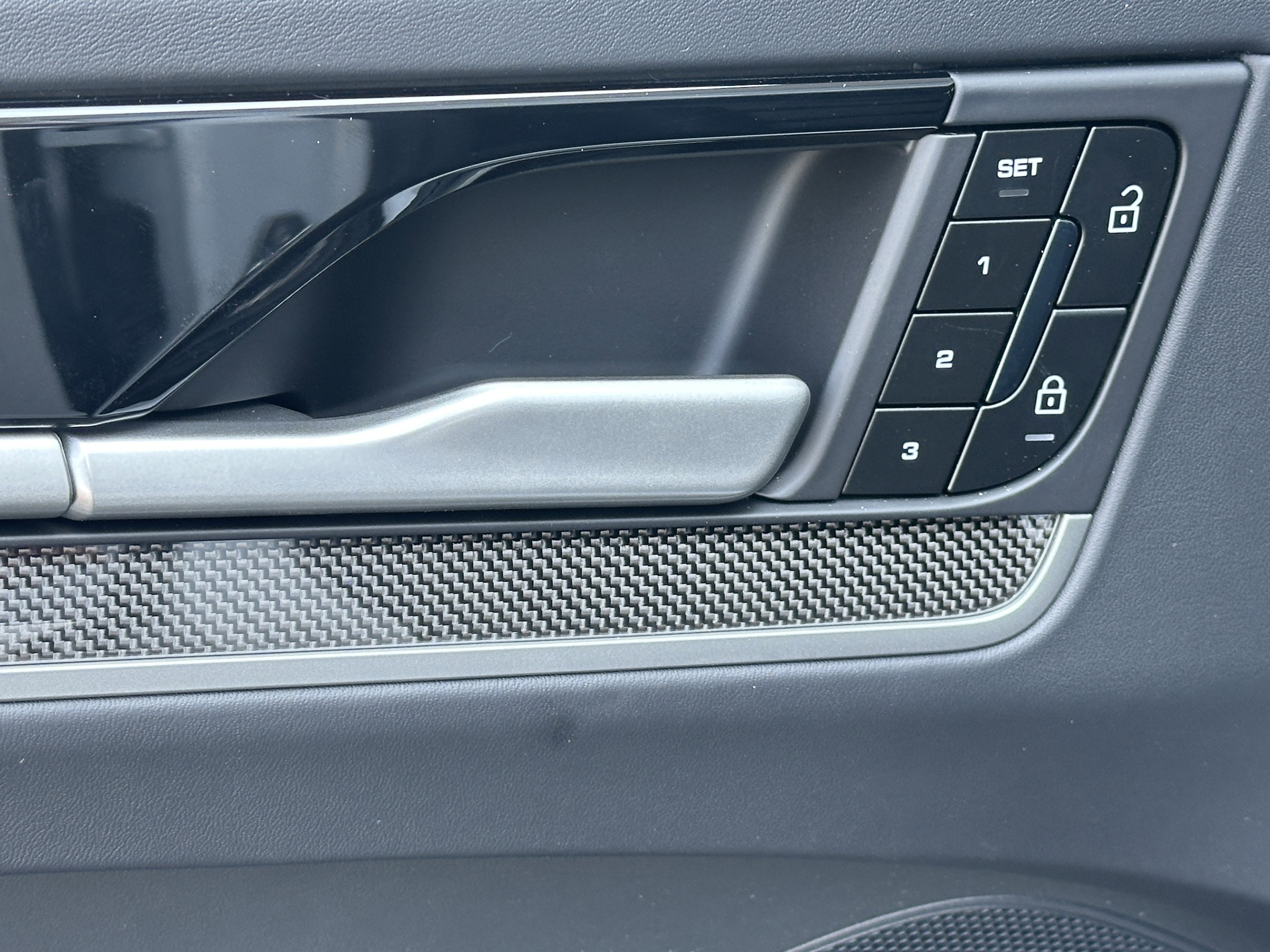 New 2025 Porsche Cayenne Turbo image 23