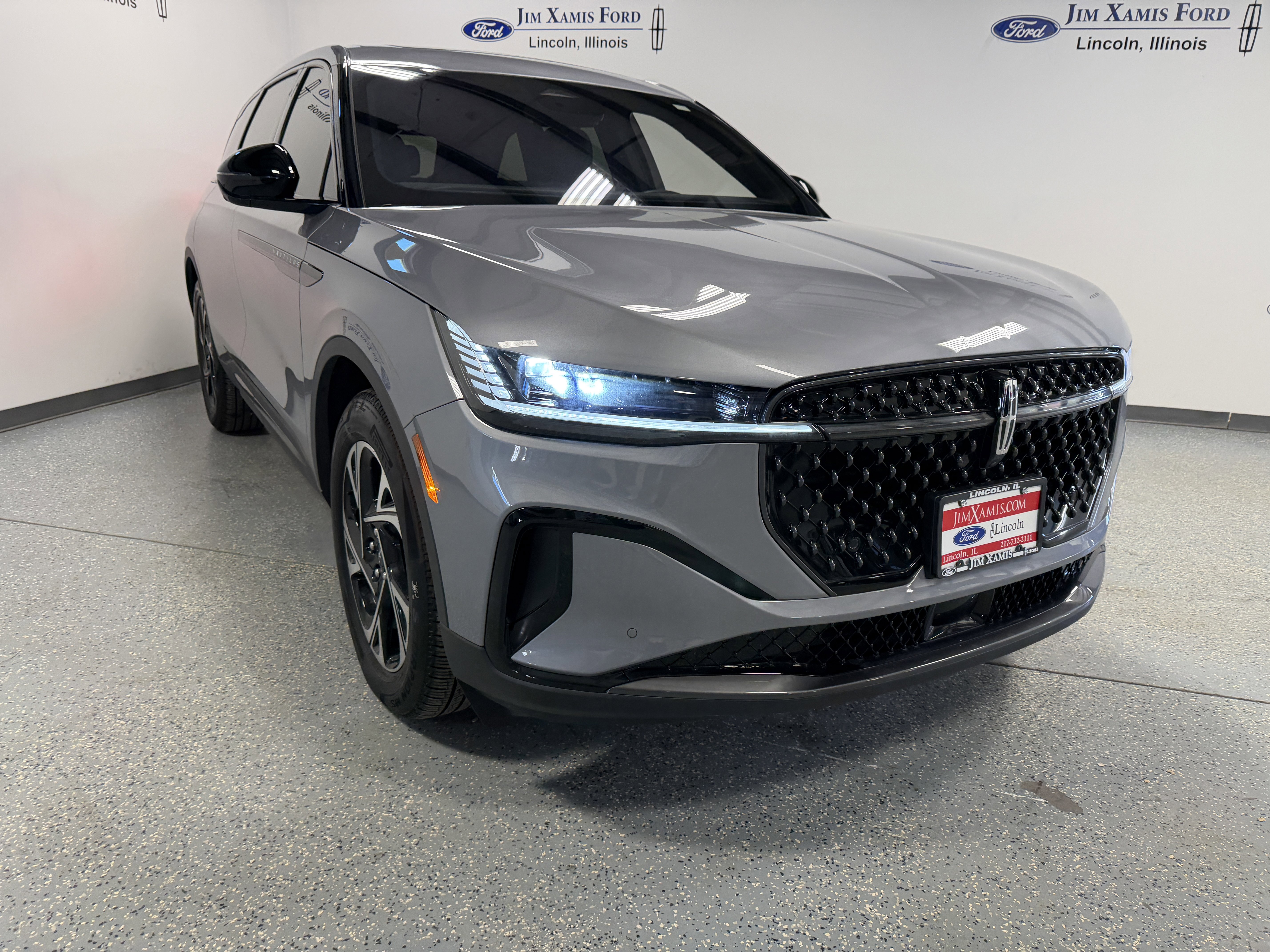 Used 2025 Lincoln Nautilus Premier w/ Equipment Group 102A image 36