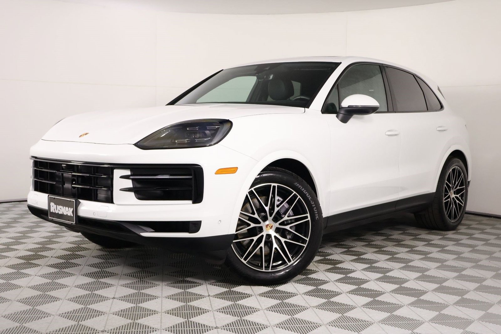 Certified 2026 Porsche Cayenne AWD/4WD image 35