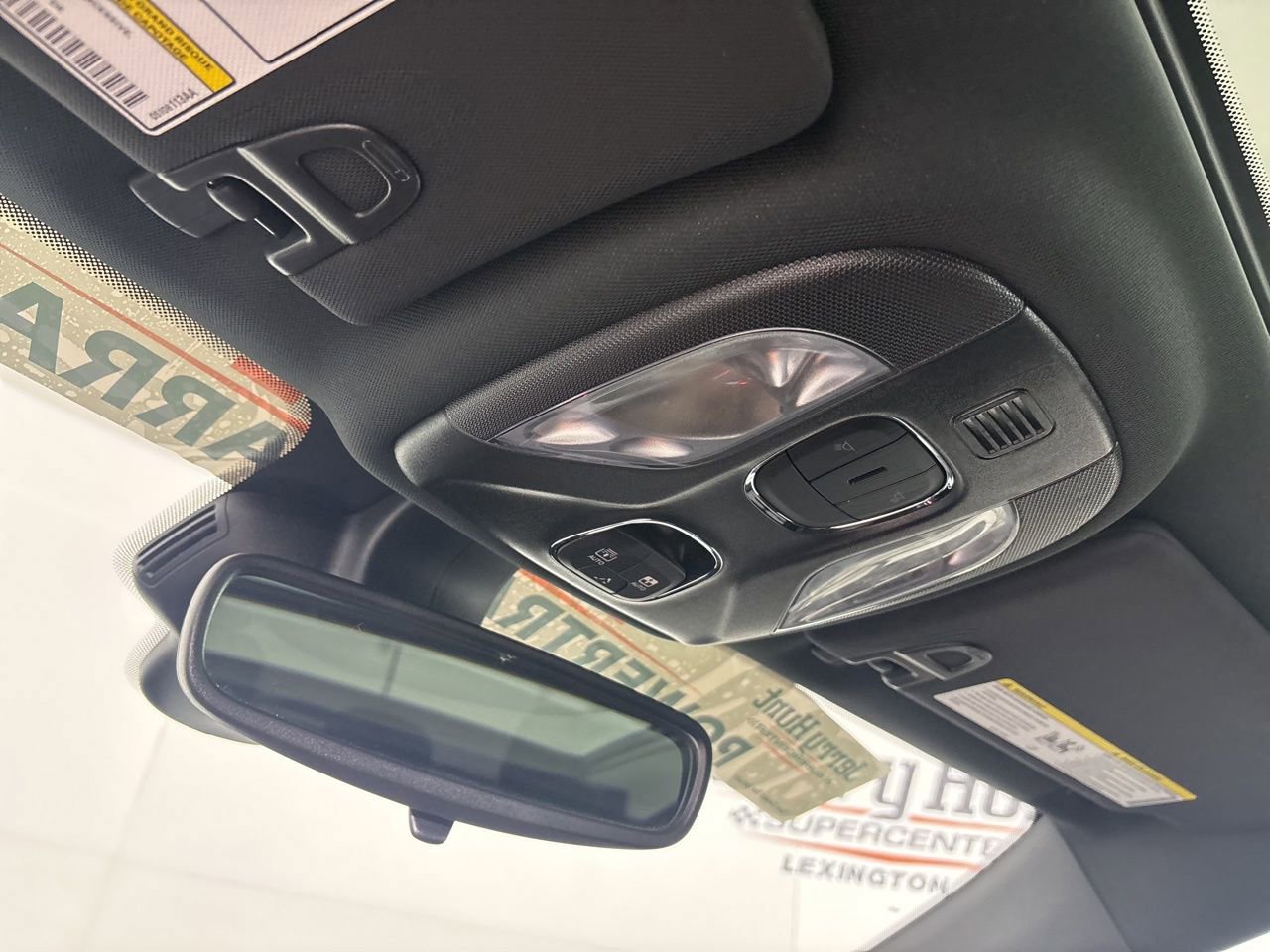 Used 2023 Jeep Compass Latitude w/ Sun and Sound Group image 18