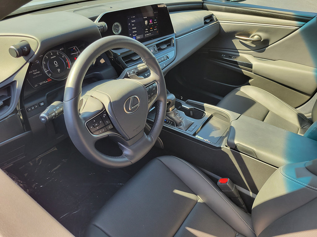 Used 2024 Lexus ES 350 w/ Premium Package FWD image 15