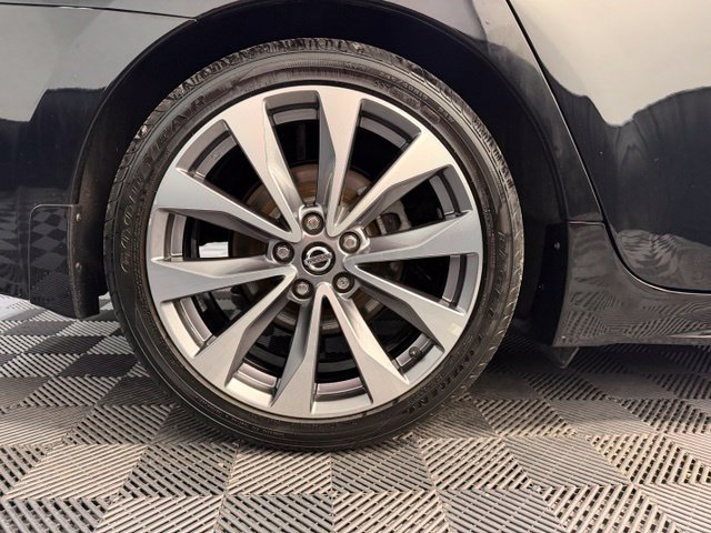 Used 2020 Nissan Maxima Platinum FWD image 29