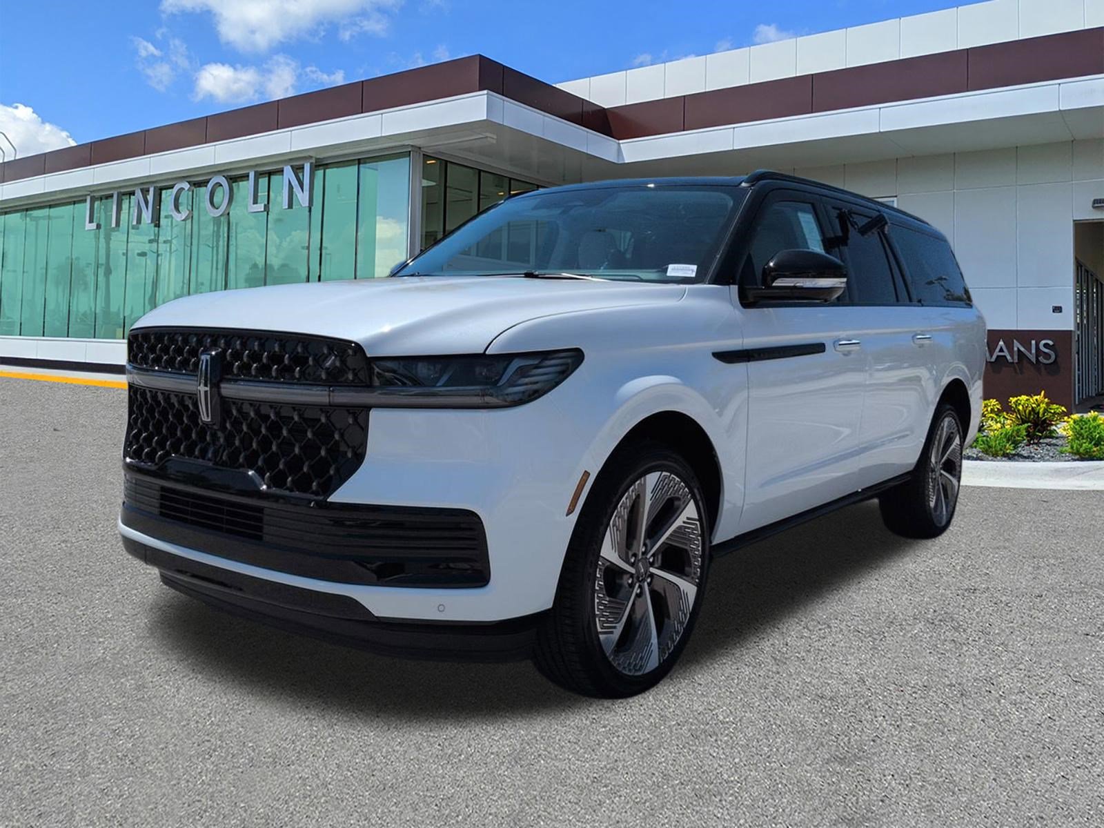 New 2026 Lincoln Navigator L Black Label AWD/4WD image 8