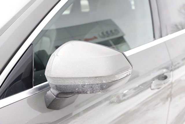 Used 2020 Audi Q3 2.0T Premium w/ Convenience Package image 13