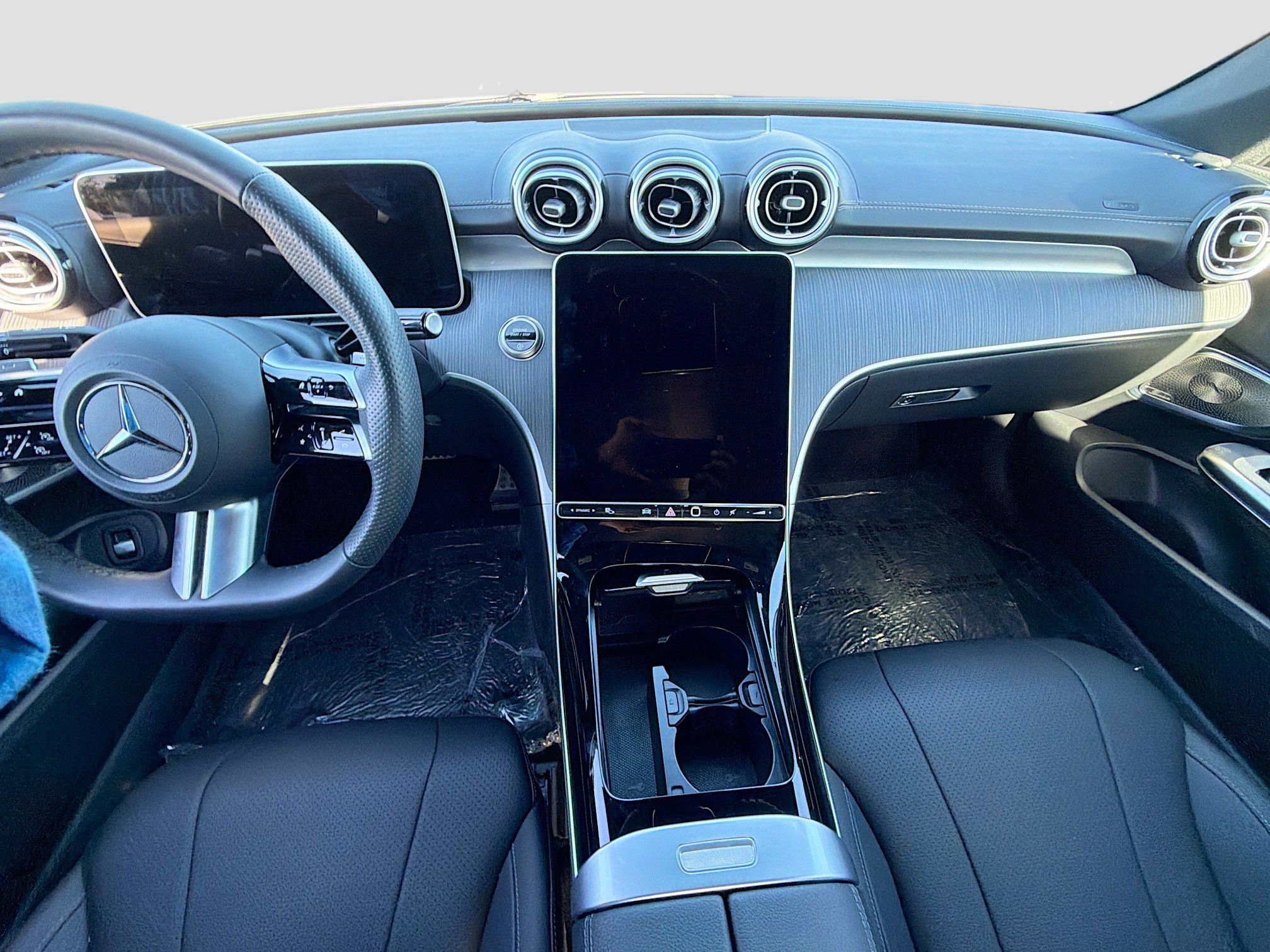 Used 2025 Mercedes-Benz CLE 300 4MATIC Coupe w/ AMG Line image 19