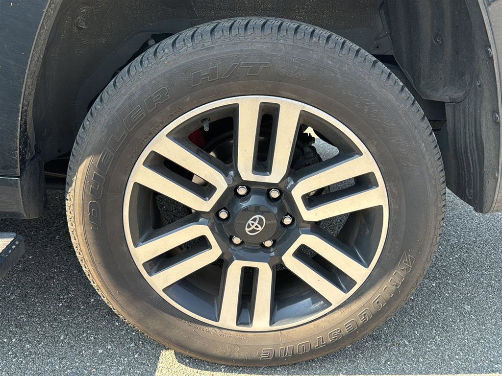 Used 2023 Toyota 4Runner Limited image 5