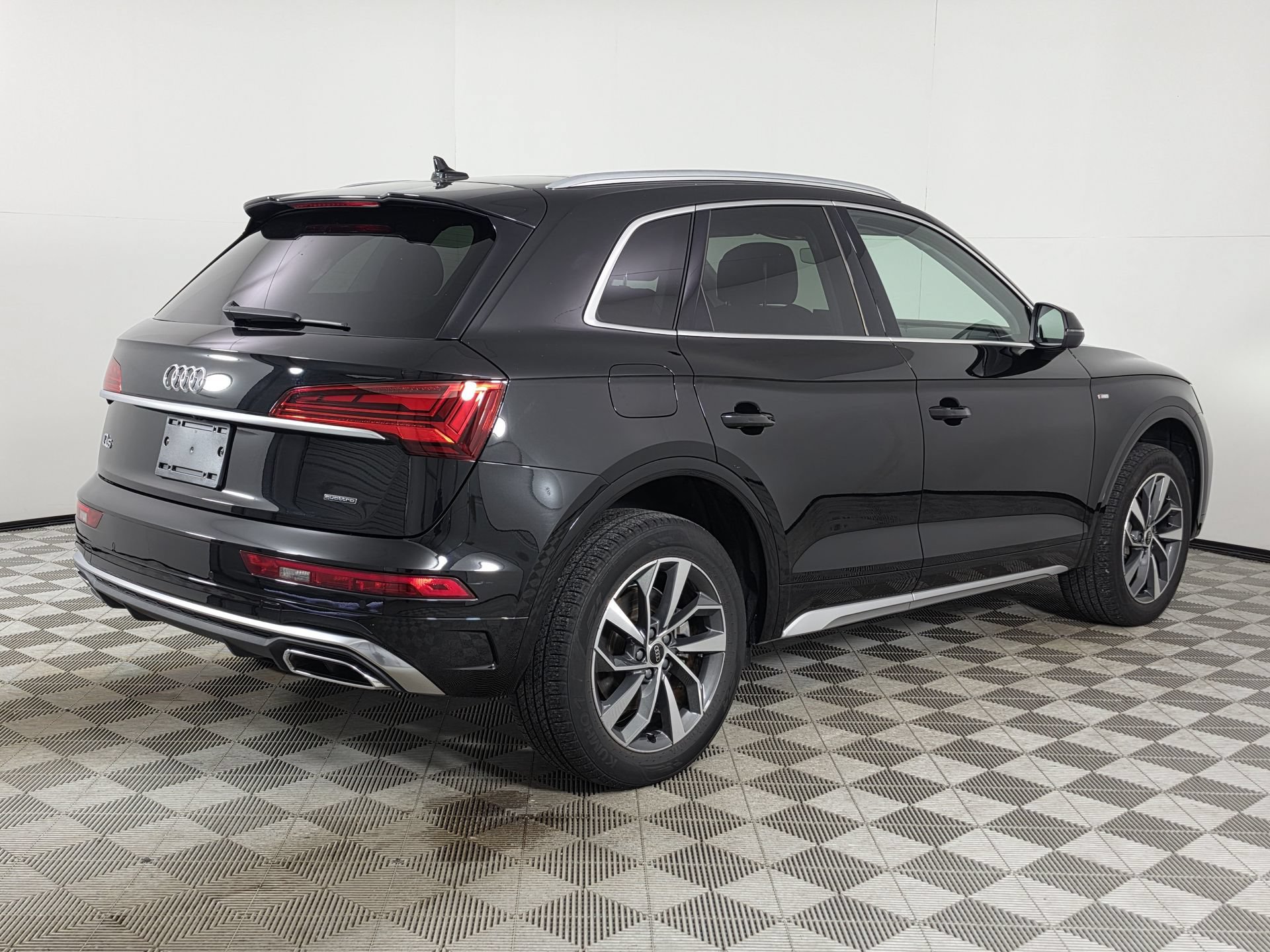 Certified 2024 Audi Q5 2.0T Premium Plus AWD/4WD image 7