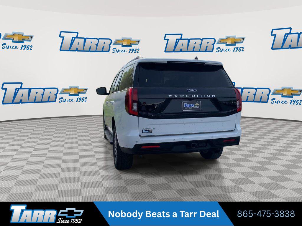Used 2025 Ford Expedition Active AWD/4WD image 7