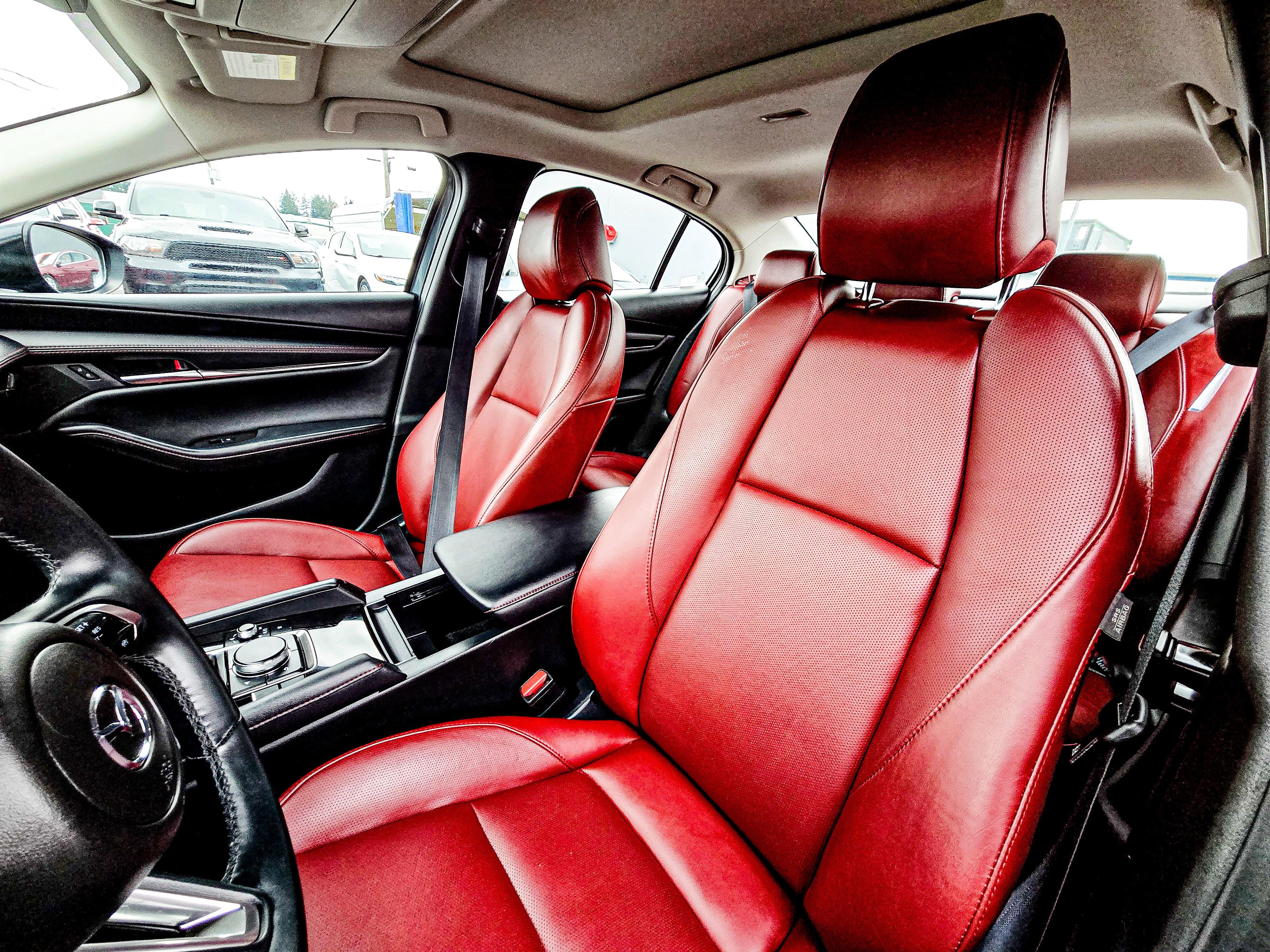 Used 2025 MAZDA MAZDA3 s image 10