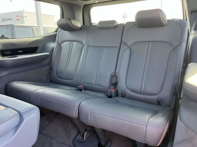 Used 2022 Jeep Grand Wagoneer Series II image 14