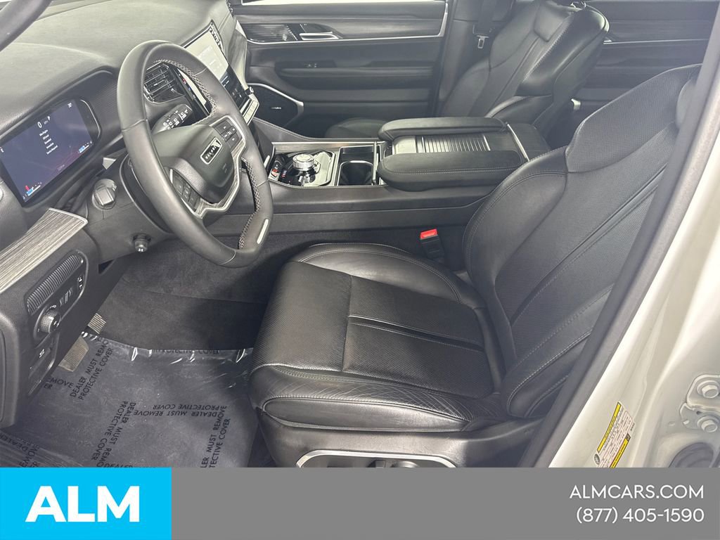 Used 2024 Jeep Wagoneer Series II AWD/4WD image 12