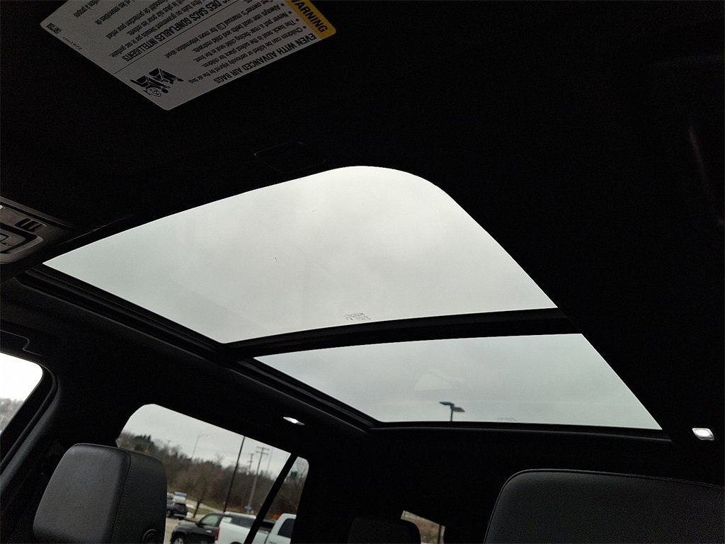 Used 2023 Chevrolet Tahoe LT w/ LT Signature Plus Package image 15