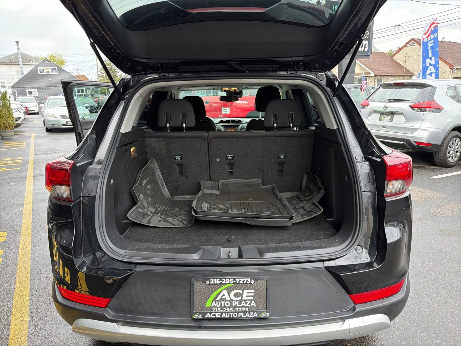 Used 2022 Chevrolet TrailBlazer LT FWD image 12