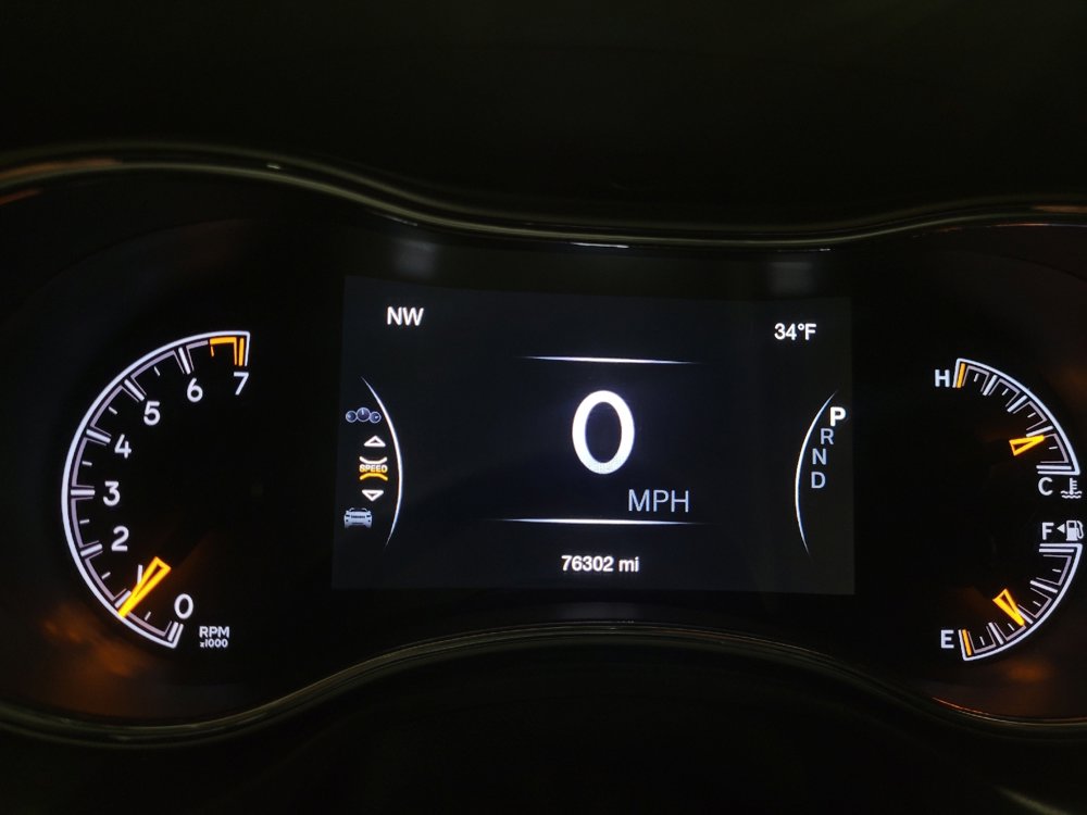 Used 2021 Jeep Grand Cherokee Limited image 23