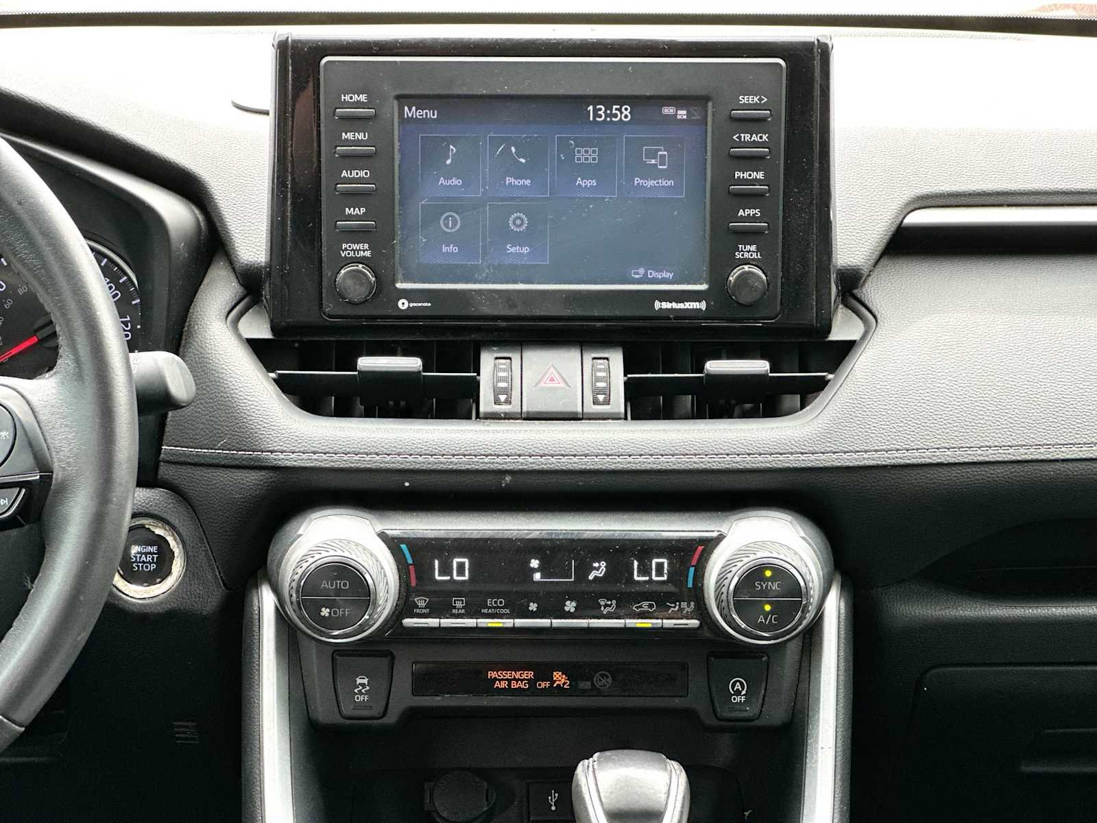 Used 2020 Toyota RAV4 XLE Premium FWD image 26