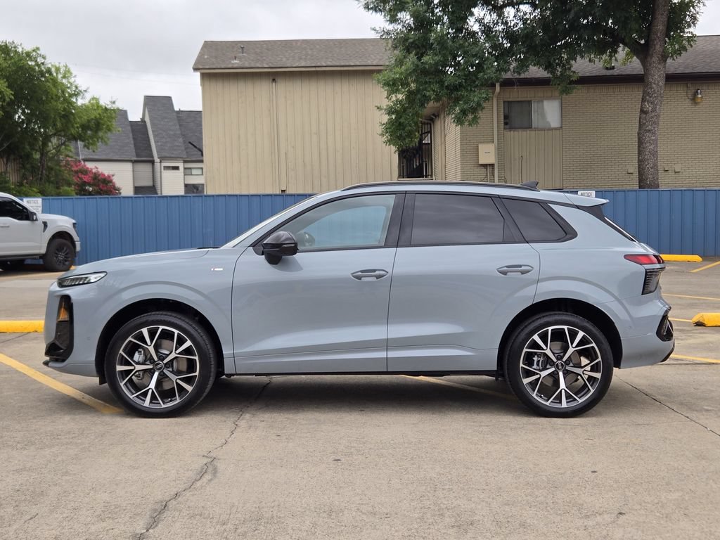 New 2026 Audi Q3 quattro 2.0T AWD/4WD image 7