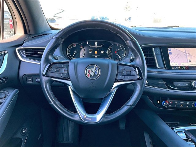 Used 2024 Buick Enclave Premium image 17