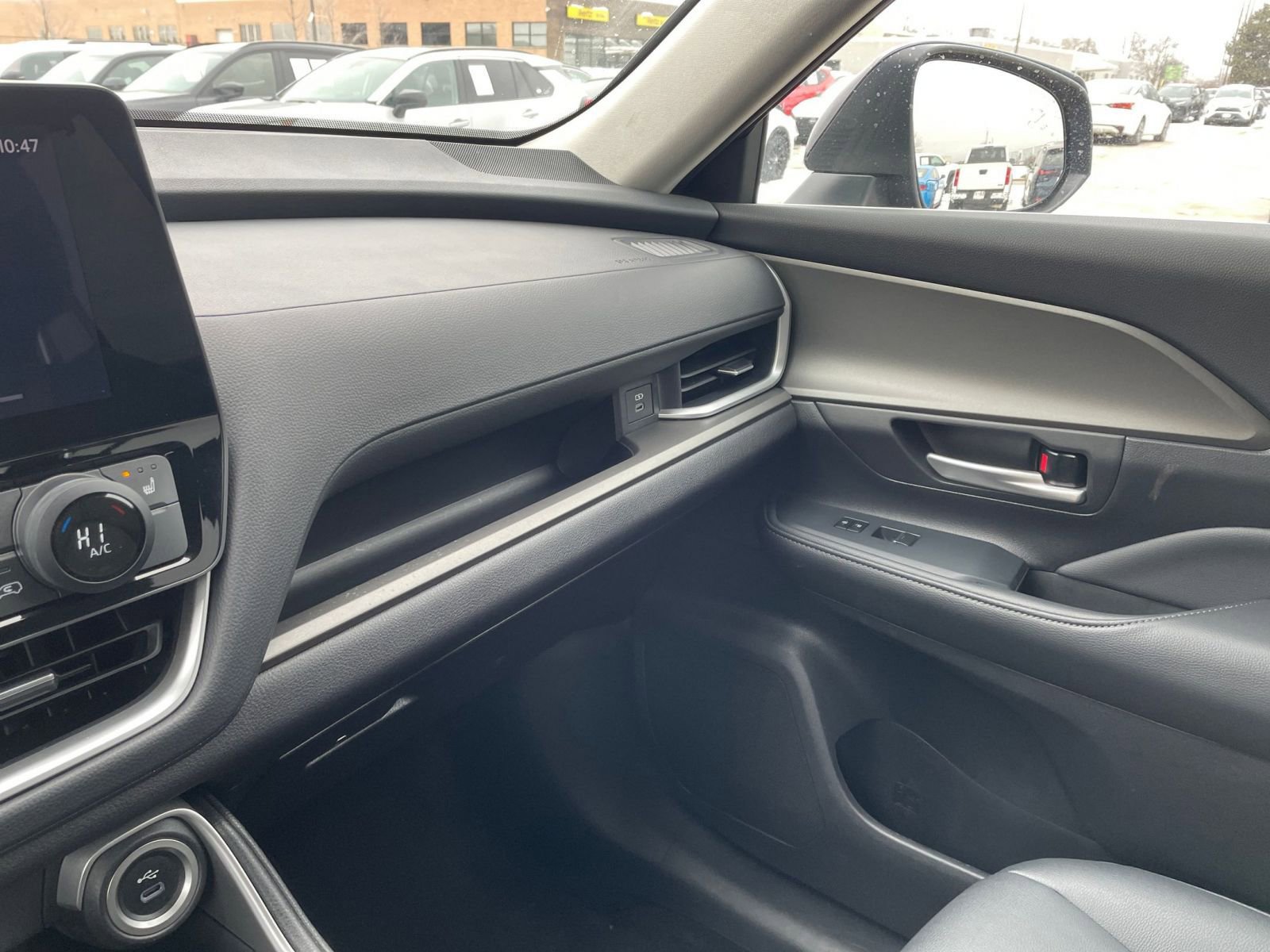 Used 2025 Toyota Grand Highlander FWD image 37