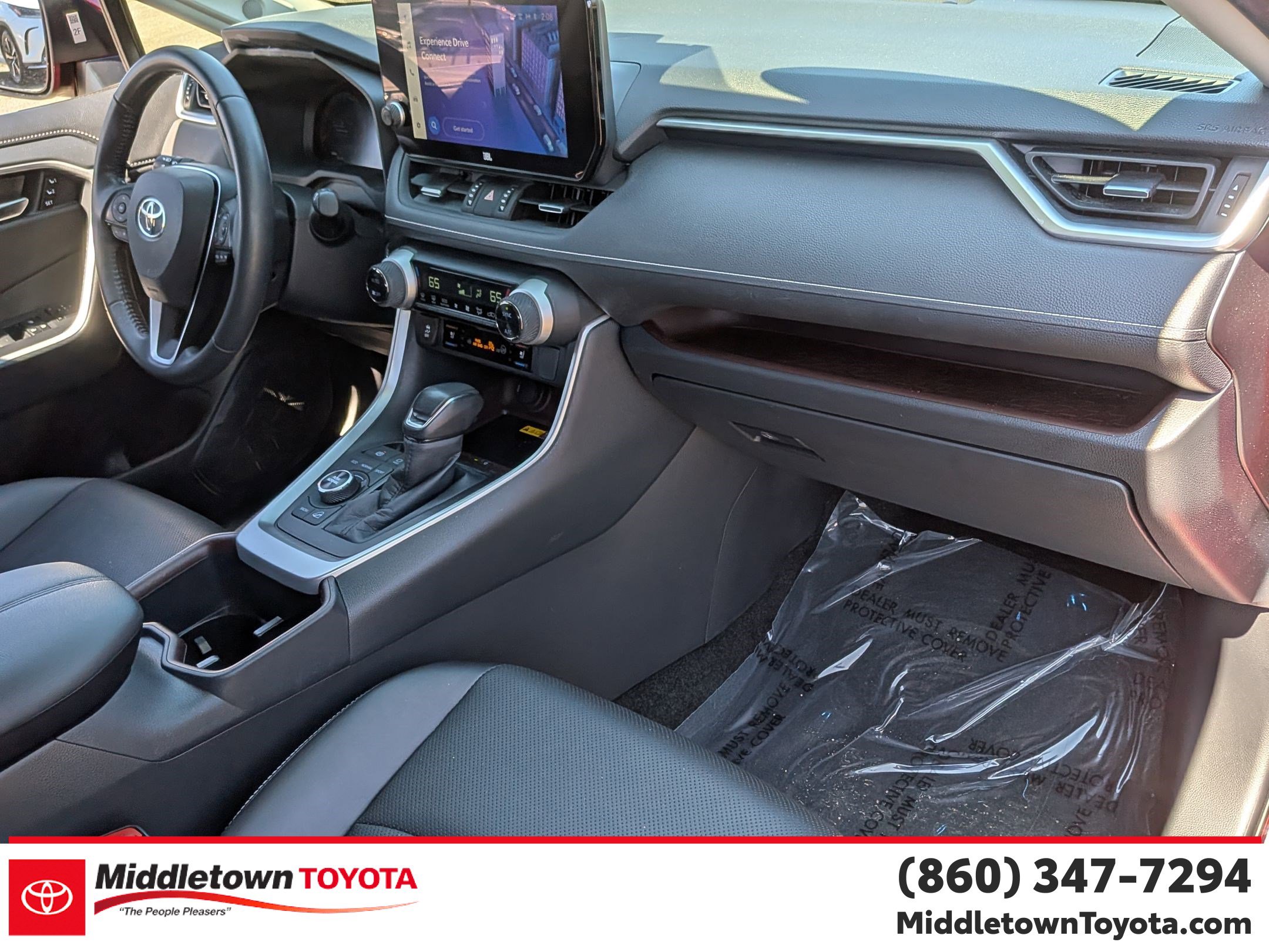 Used 2023 Toyota RAV4 Limited AWD/4WD image 38