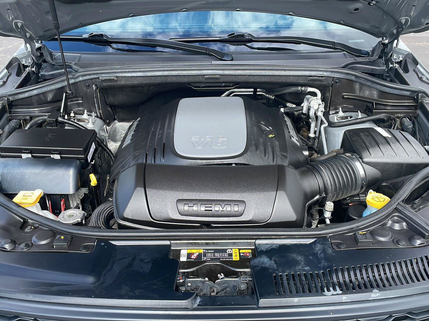Used 2023 Dodge Durango R/T AWD/4WD image 9