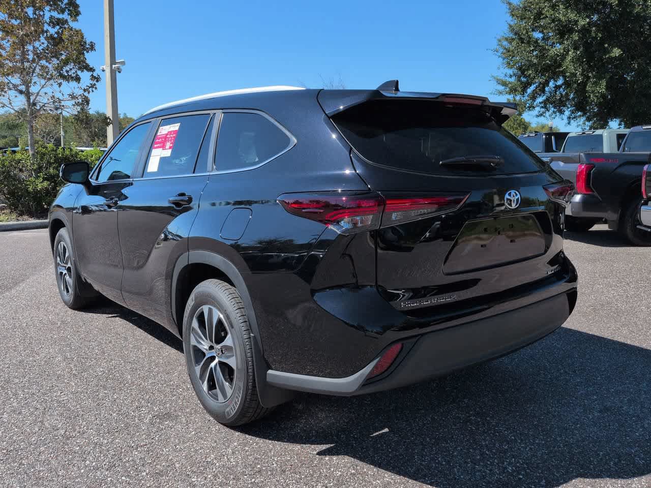 New 2026 Toyota Highlander XLE AWD/4WD image 4