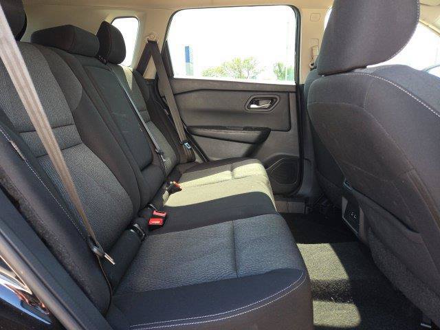 Used 2025 Nissan Rogue SV FWD image 22