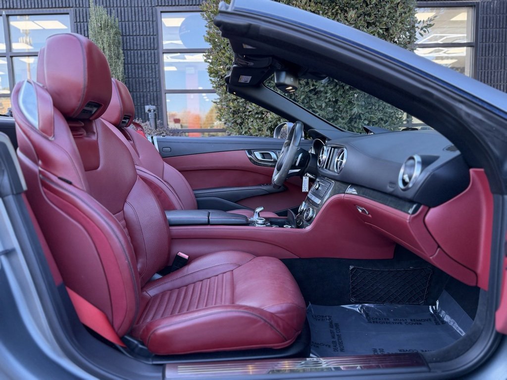 Used 2019 Mercedes-Benz SL 450 w/ Premium Package image 31