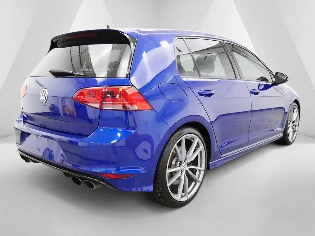 Used 2017 Volkswagen Golf R 4-Door AWD/4WD image 7