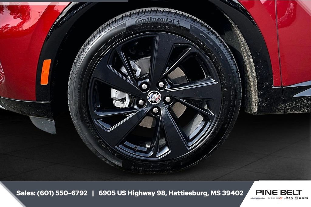 Used 2023 Buick Envision Essence w/ Sport Touring Package image 7