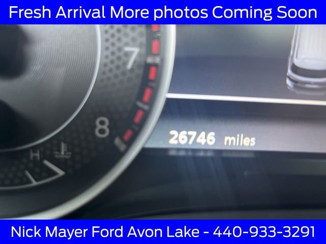 Used 2024 Nissan Armada SL w/ Captain's Chairs Package image 13