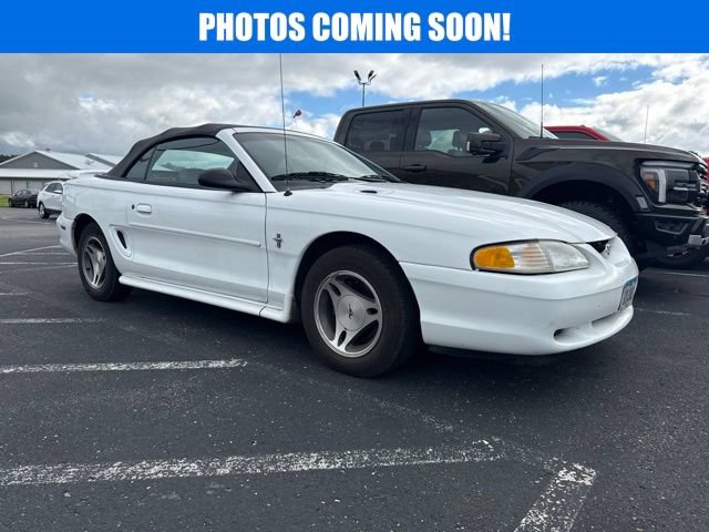 Used 1998 Ford Mustang Convertible RWD image 1