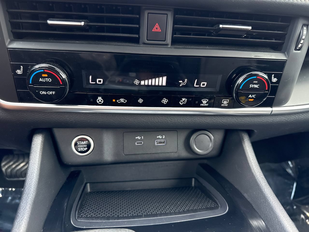 Used 2022 Nissan Rogue S FWD image 21