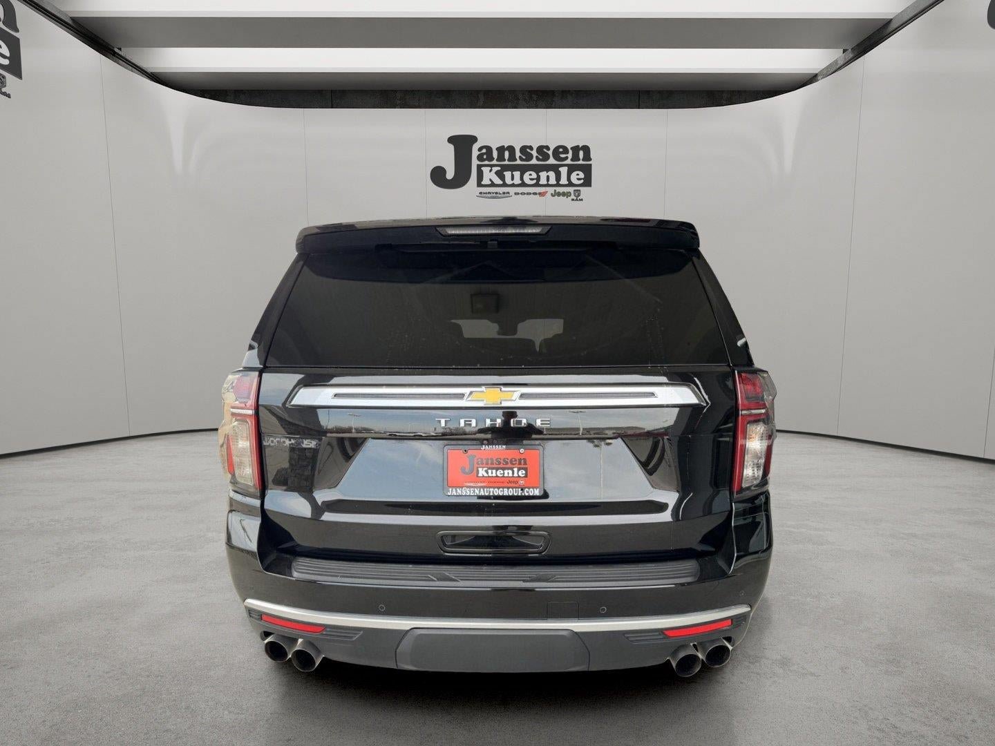 Used 2024 Chevrolet Tahoe High Country AWD/4WD image 2
