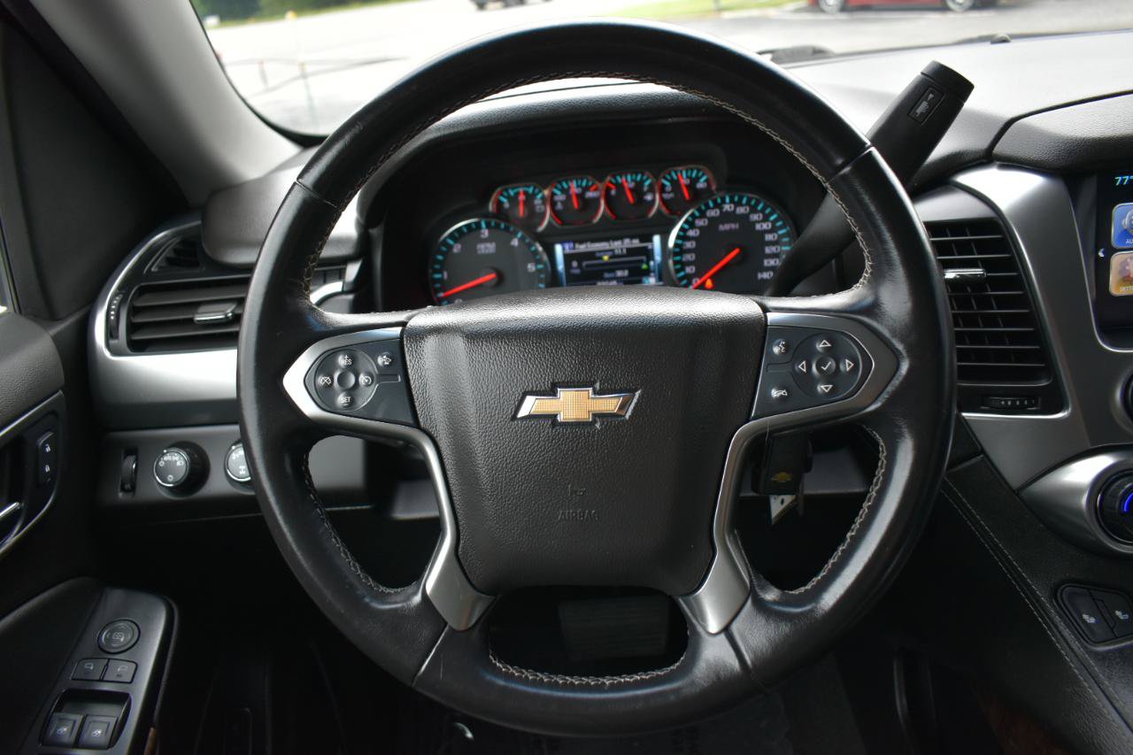 Used 2019 Chevrolet Suburban LT AWD/4WD image 14