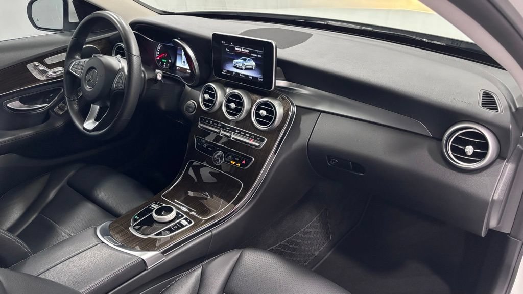 Used 2018 Mercedes-Benz C 300 4MATIC Sedan image 17
