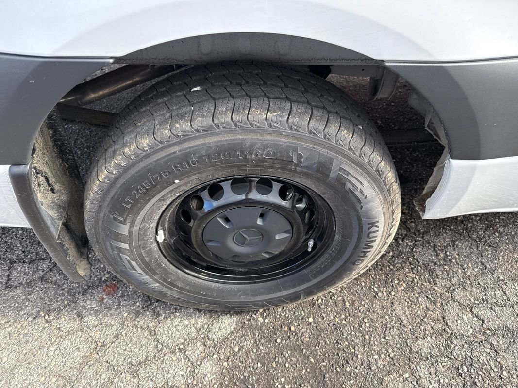 Used 2025 Mercedes-Benz Sprinter 2500 image 29