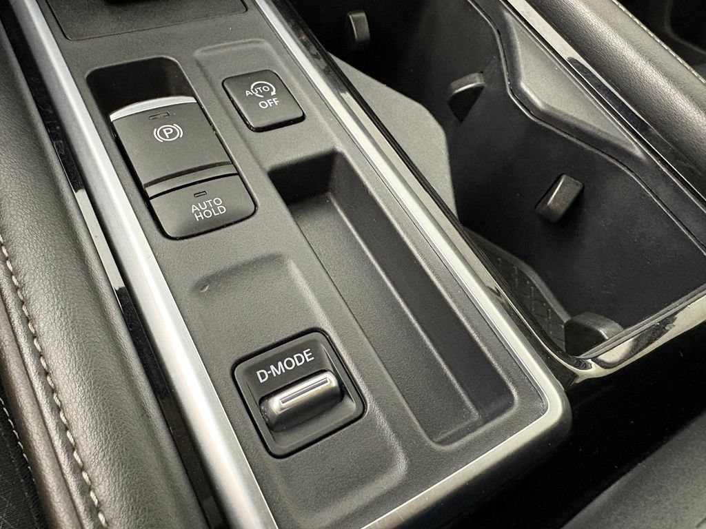 Used 2024 Nissan Pathfinder SV FWD image 35