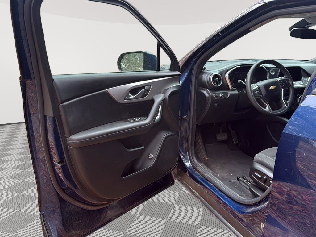 Used 2022 Chevrolet Blazer LT image 13