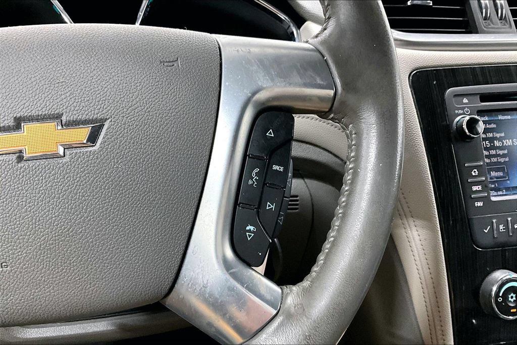 Used 2016 Chevrolet Traverse LT FWD image 25