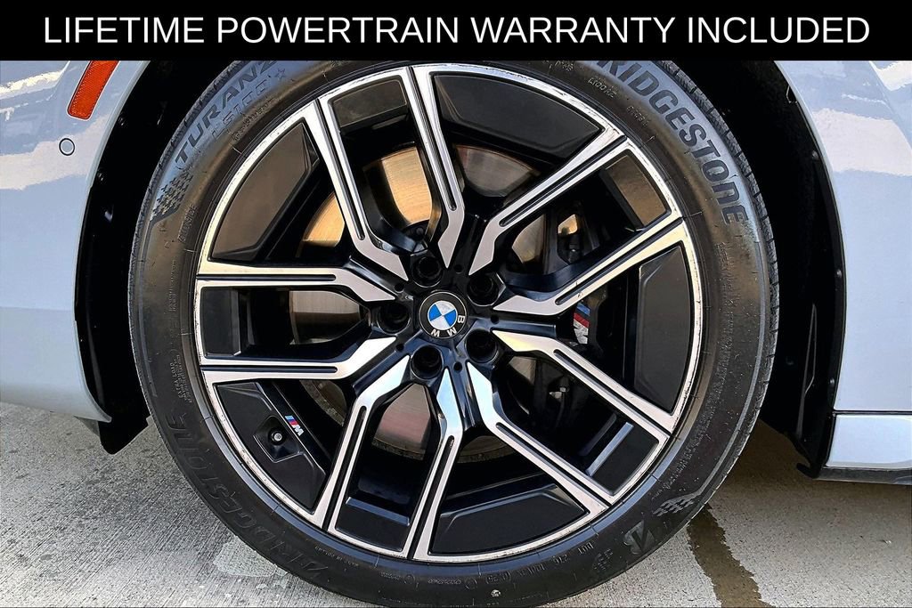 Used 2025 BMW 740i xDrive AWD/4WD image 11