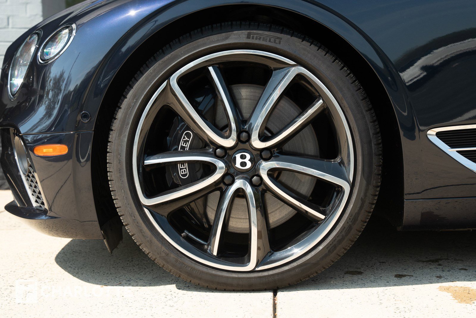 Used 2021 Bentley Continental GT image 10