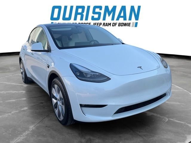 Used 2023 Tesla Model Y Long Range image 1