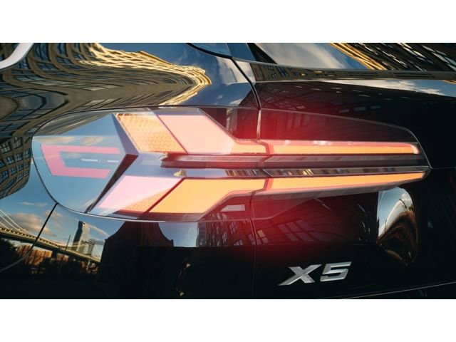 New 2026 BMW X5 xDrive50e w/ Premium Package image 8