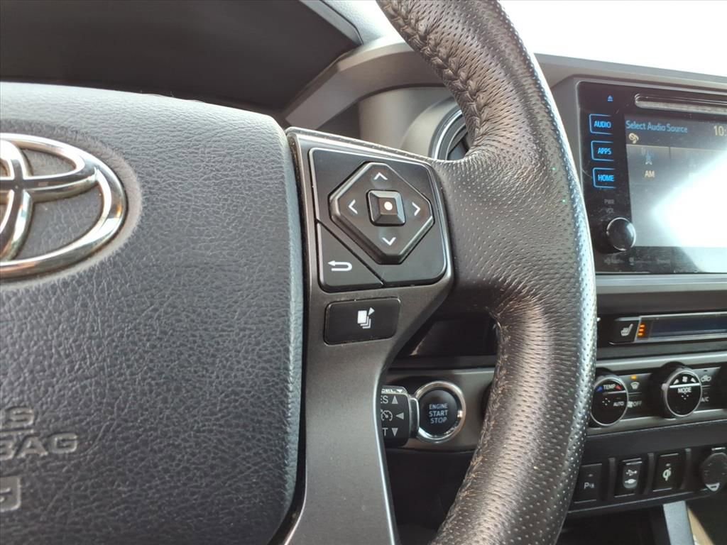 Used 2017 Toyota Tacoma TRD Off-Road image 21